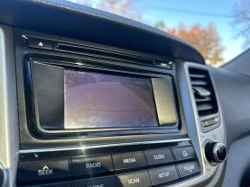 2017 Hyundai Tucson - Image 20