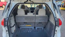 2011 Toyota Sienna Le Minivan 4d - Image 20