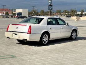 2009 CADILLAC DTS SEDAN V8, 4.6 LITER SEDAN 4D
