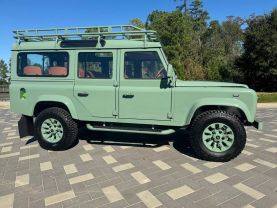 1993 LAND ROVER DEFENDER - - 110