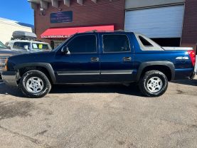 2005 CHEVROLET AVALANCHE 1500 SUV V8, FFV, 5.3 LITER LS SPORT UTILITY PICKUP 4D 5 1/4 FT