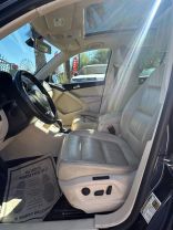 2011 Volkswagen Tiguan - Image 18
