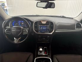 2018 CHRYSLER 300