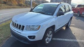 2013 Jeep Compass Latitude Sport Utility 4d - Image 8