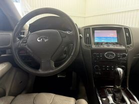 2011 INFINITI G