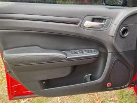 2015 CHRYSLER 300 SEDAN V6, 3.6 LITER 300S SEDAN 4D