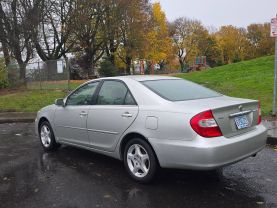 2004 TOYOTA CAMRY SEDAN 4-CYL, 2.4 LITER LE SEDAN 4D