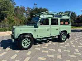 1993 LAND ROVER DEFENDER - - 110