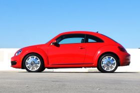 2012 VOLKSWAGEN BEETLE HATCHBACK 5-CYL, PZEV, 2.5 LITER 2.5L HATCHBACK 2D