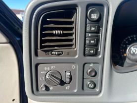 2005 CHEVROLET AVALANCHE 1500 SUV V8, FFV, 5.3 LITER LS SPORT UTILITY PICKUP 4D 5 1/4 FT