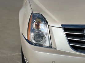 2009 CADILLAC DTS SEDAN V8, 4.6 LITER SEDAN 4D