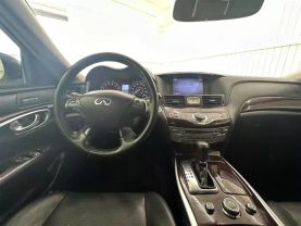 2016 INFINITI Q70