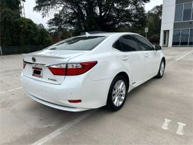 2013 LEXUS ES SEDAN 4-CYL, HYBRID, 2.5 LITER ES 300H SEDAN 4D