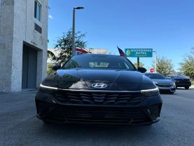 2025 HYUNDAI ELANTRA SEDAN 4-CYL, 2.0 LITER SEL CONVENIENCE SEDAN 4D