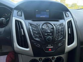 2014 FORD FOCUS SEDAN 4-CYL, PZEV, 2.0 LITER SE SEDAN 4D