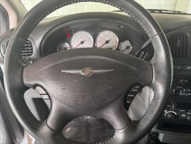 2005 CHRYSLER TOWN & COUNTRY VAN V6, 3.8 LITER TOURING MINIVAN 4D