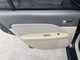 2010 FORD FUSION SEDAN V6, FLEX FUEL, 3.0 LITER SE SEDAN 4D