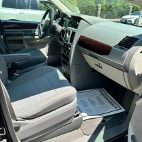 2010 CHRYSLER TOWN & COUNTRY VAN V6, 3.8 LITER TOURING MINIVAN 4D