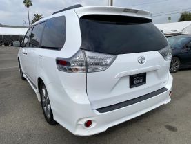 2014 TOYOTA SIENNA VAN V6, 3.5 LITER SE MINIVAN 4D