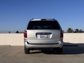 2005 CHRYSLER TOWN & COUNTRY VAN V6, 3.8 LITER TOURING MINIVAN 4D