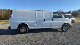 2015 Gmc Savana 2500 Cargo Extended Van 3d - Image 5