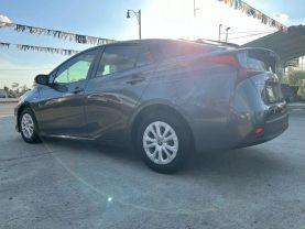 2020 TOYOTA PRIUS HATCHBACK 4-CYL, HYBRID, 1.8 LITER XLE HATCHBACK 4D