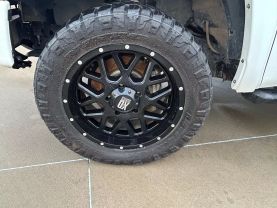2017 TOYOTA TUNDRA CREWMAX PICKUP V8, FLEX FUEL, 5.7 LITER LIMITED PICKUP 4D 5 1/2 FT