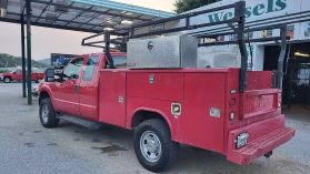 2015 Ford F350 Super Duty Super Cab Xl Utility Body 4x4 - Image 3