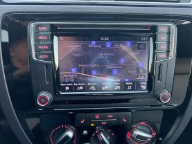 2016 VOLKSWAGEN JETTA SEDAN 4-CYL, PZEV, 1.8T 1.8T SPORT SEDAN 4D
