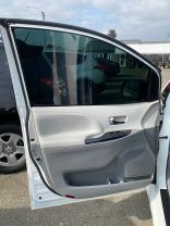 2014 TOYOTA SIENNA VAN V6, 3.5 LITER SE MINIVAN 4D