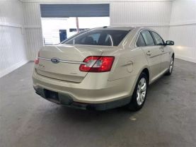 2010 FORD TAURUS