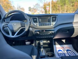 2017 Hyundai Tucson - Image 13