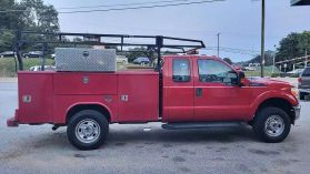 2015 Ford F350 Super Duty Super Cab Xl Utility Body 4x4 - Image 6