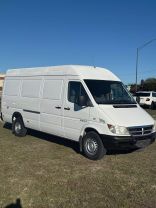 2003 Dodge Sprinter 2500 Cargo - Image 7