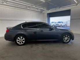 2011 INFINITI G