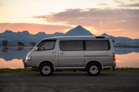 1999 TOYOTA HIACE VAN 1KZ-TE LIVING SALOON EX