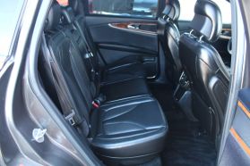 2017 Lincoln Mkx - Image 23