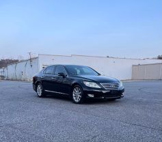 2010 LEXUS LS SEDAN V8, 4.6 LITER LS 460 SEDAN 4D