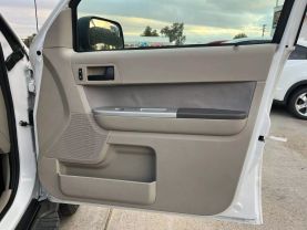 2012 FORD ESCAPE SUV 4-CYL, HYBRID, 2.5 LITER HYBRID SPORT UTILITY 4D