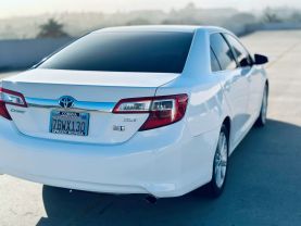 2013 TOYOTA CAMRY SEDAN 4-CYL, HYBRID, 2.5 LITER XLE HYBRID SEDAN 4D