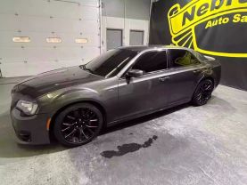 2019 CHRYSLER 300 SEDAN V8, HEMI, 5.7 LITER 300S SEDAN 4D
