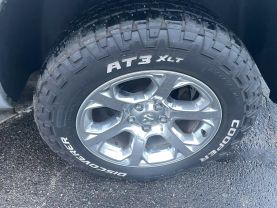 2015 Ram 1500 Crew Cab - Image 9
