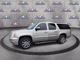 2007 GMC YUKON XL 1500 SUV V8, 6.2 LITER DENALI SPORT UTILITY 4D