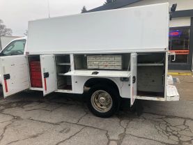 2008 FORD F550 SUPER DUTY REGULAR CAB & CHASSIS CAB CHASSIS V10, 6.8 LITER 141" W.B.  2D