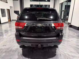 2011 JEEP GRAND CHEROKEE SUV V8, 5.7 LITER LAREDO SPORT UTILITY 4D