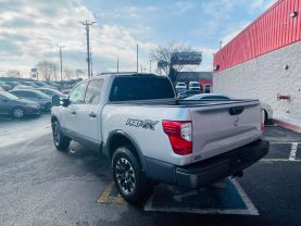 2018 NISSAN TITAN CREW CAB PICKUP V8, 5.6 LITER S PICKUP 4D 5 1/2 FT