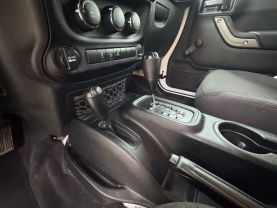 2017 JEEP WRANGLER UNLIMITED SUV V6, 3.6 LITER SPORT SUV 4D