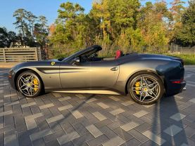 2017 FERRARI CALIFORNIA CONVERTIBLE V8, TURBO, 3.9 LITER T CONVERTIBLE 2D