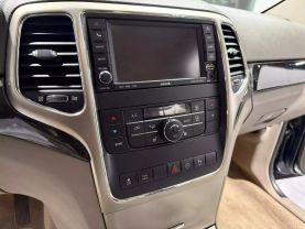2011 JEEP GRAND CHEROKEE SUV V8, 5.7 LITER LAREDO SPORT UTILITY 4D