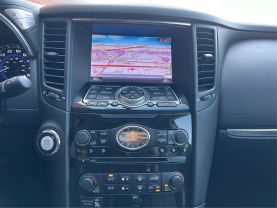 2015 INFINITI QX70